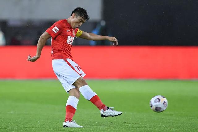 瓜帅：若冒犯到穆帅我道歉 但他有3个冠军我有6个